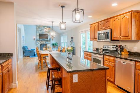 24 Surrey Lane Falmouth ME 04105