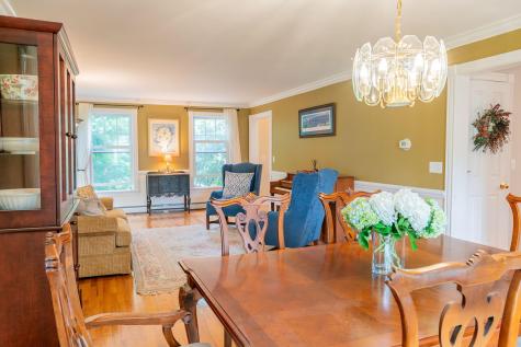 24 Surrey Lane Falmouth ME 04105