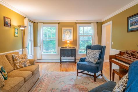 24 Surrey Lane Falmouth ME 04105