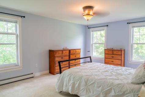 24 Surrey Lane Falmouth ME 04105