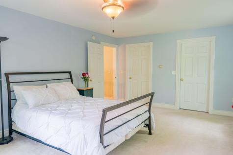 24 Surrey Lane Falmouth ME 04105