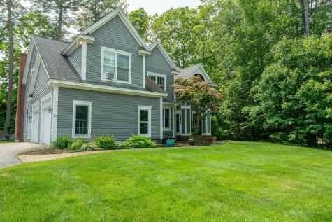 24 Surrey Lane Falmouth ME 04105