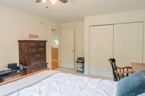 24 Surrey Lane Falmouth ME 04105