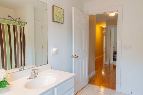 24 Surrey Lane Falmouth ME 04105