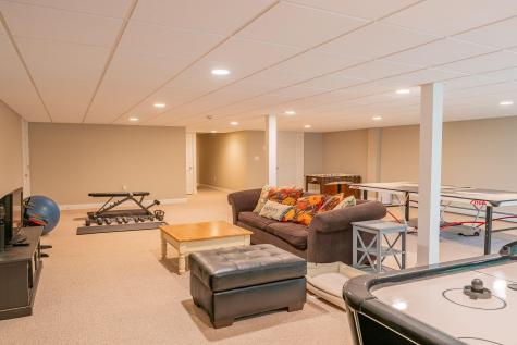 24 Surrey Lane Falmouth ME 04105