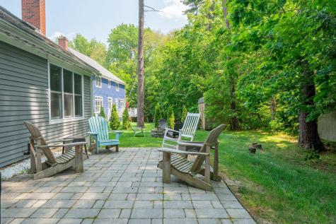 24 Surrey Lane Falmouth ME 04105