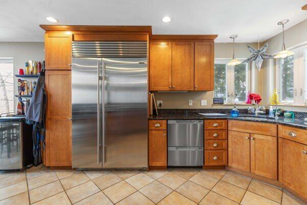 140 Deep Cove Road Raymond ME 04071