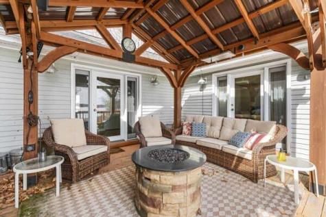 140 Deep Cove Road Raymond ME 04071