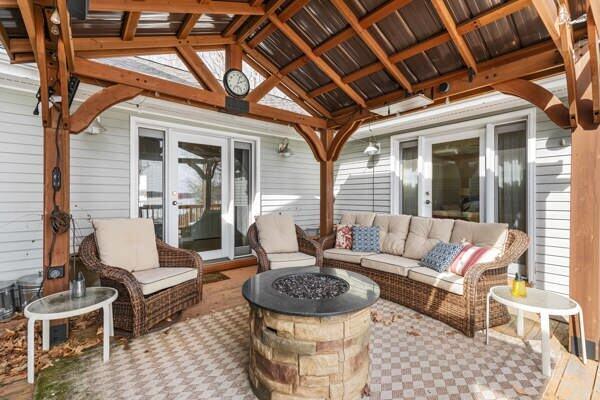 140 Deep Cove Road Raymond ME 04071