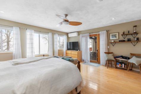 140 Deep Cove Road Raymond ME 04071