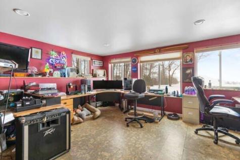 140 Deep Cove Road Raymond ME 04071