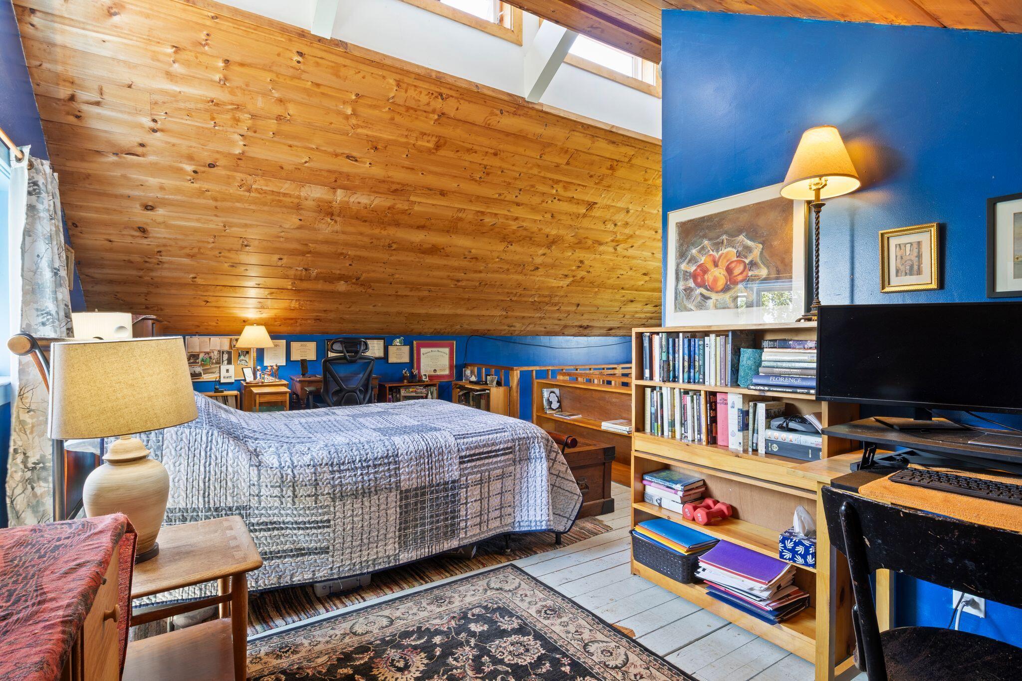 244 High Road Cornish ME 04020