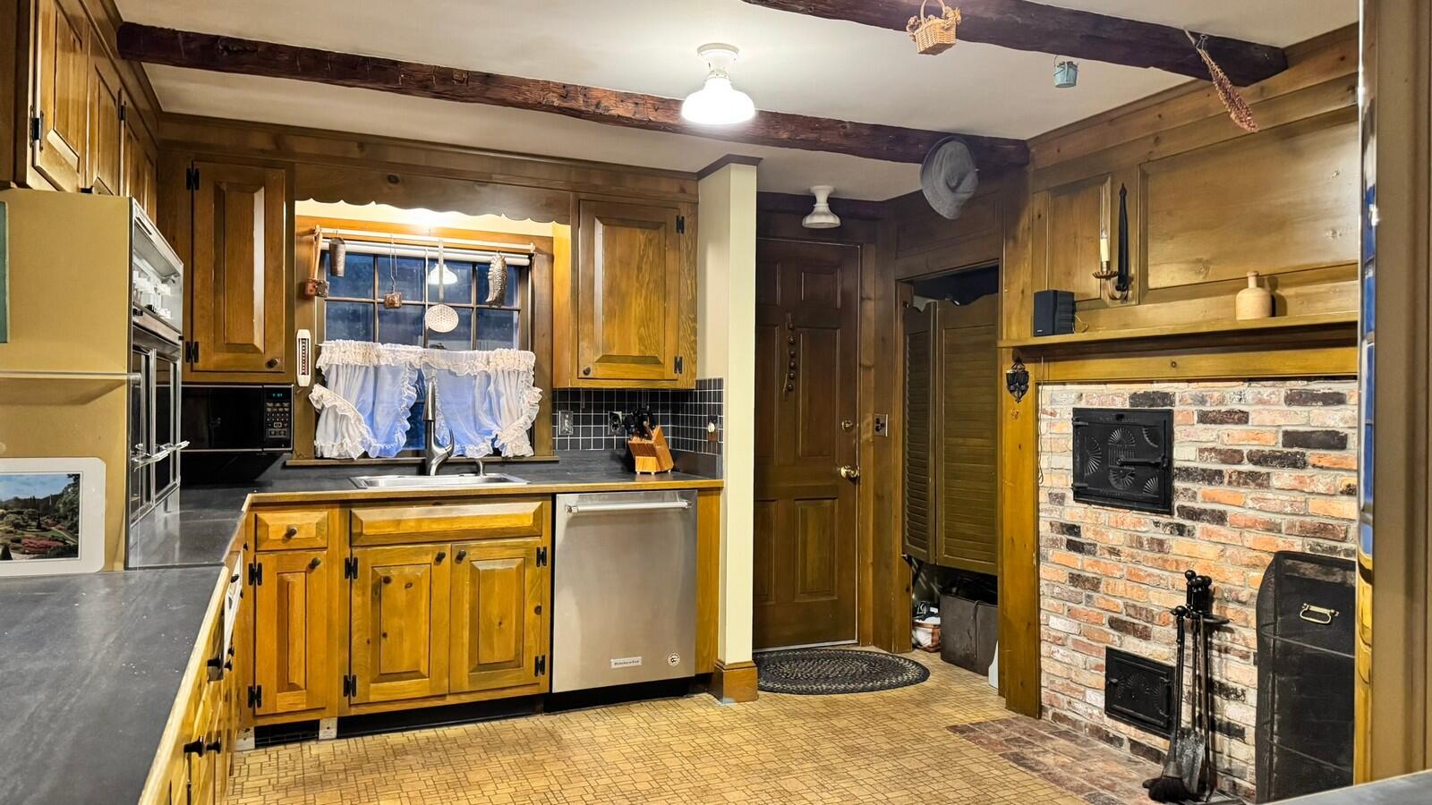 10 Cobbs Bridge Road New Gloucester ME 04260