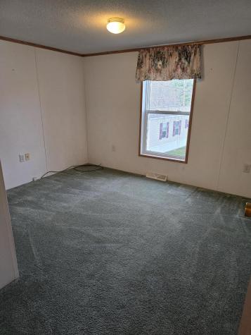 8 Sycamore Drive Norway ME 04268