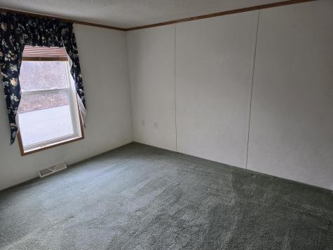 8 Sycamore Drive Norway ME 04268