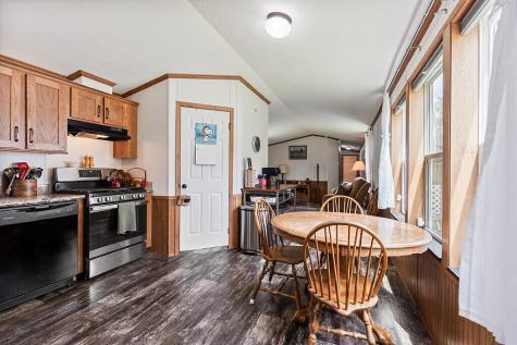 797 E Pittston Road Pittston ME 04345