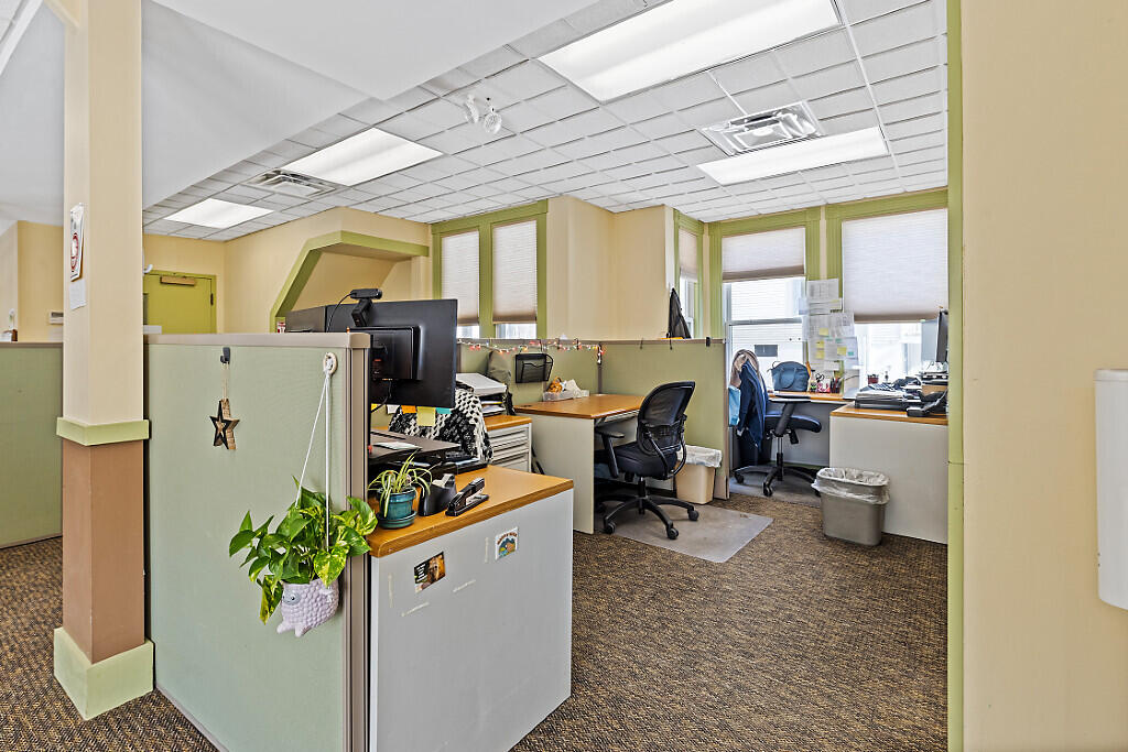 16 E Chestnut Street Augusta ME 04330