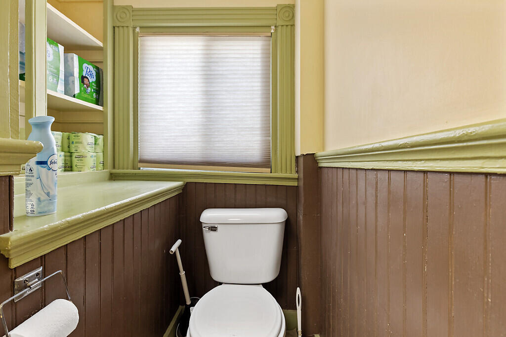 16 E Chestnut Street Augusta ME 04330