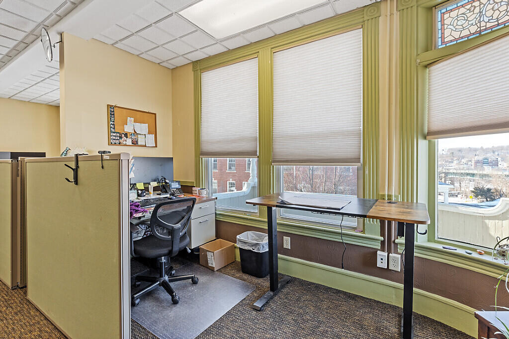 16 E Chestnut Street Augusta ME 04330