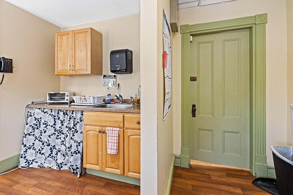 16 E Chestnut Street Augusta ME 04330