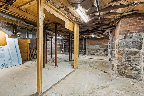 16 E Chestnut Street Augusta ME 04330