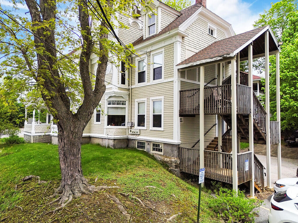 16 E Chestnut Street Augusta ME 04330