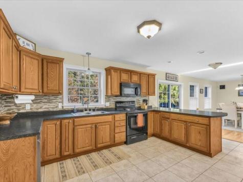 31 Bonnie Lea Drive Hermon ME 04401