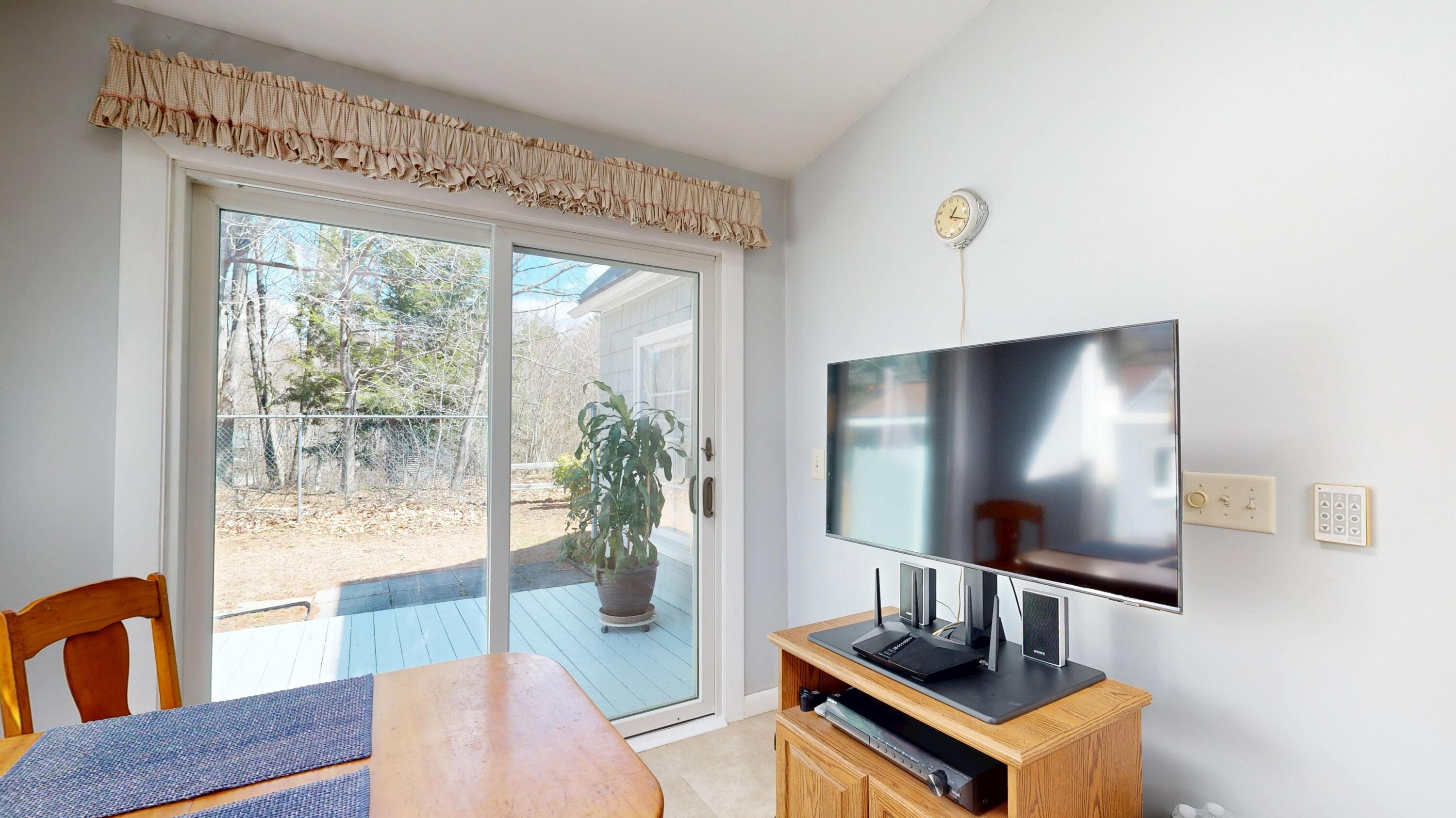 87 Locksley Road Auburn ME 04210