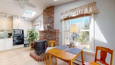 87 Locksley Road Auburn ME 04210