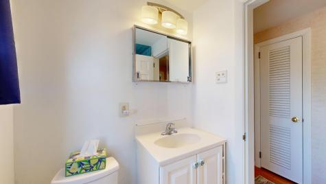 87 Locksley Road Auburn ME 04210
