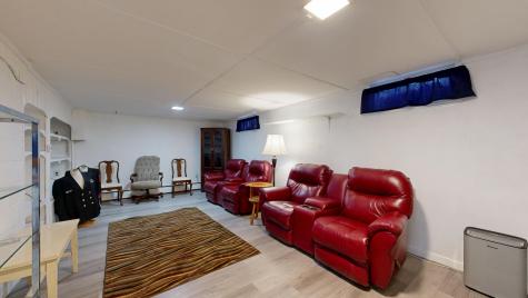 87 Locksley Road Auburn ME 04210