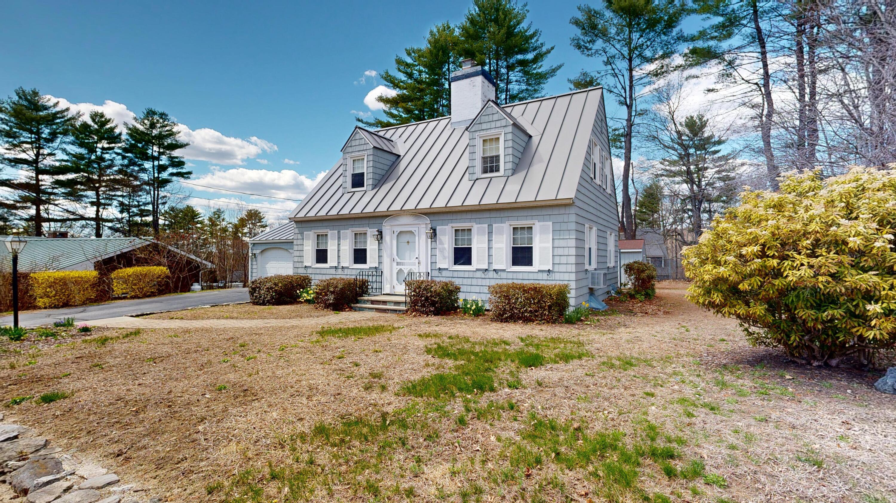 87 Locksley Road Auburn ME 04210