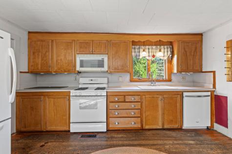 15 Read Road Windham ME 04062