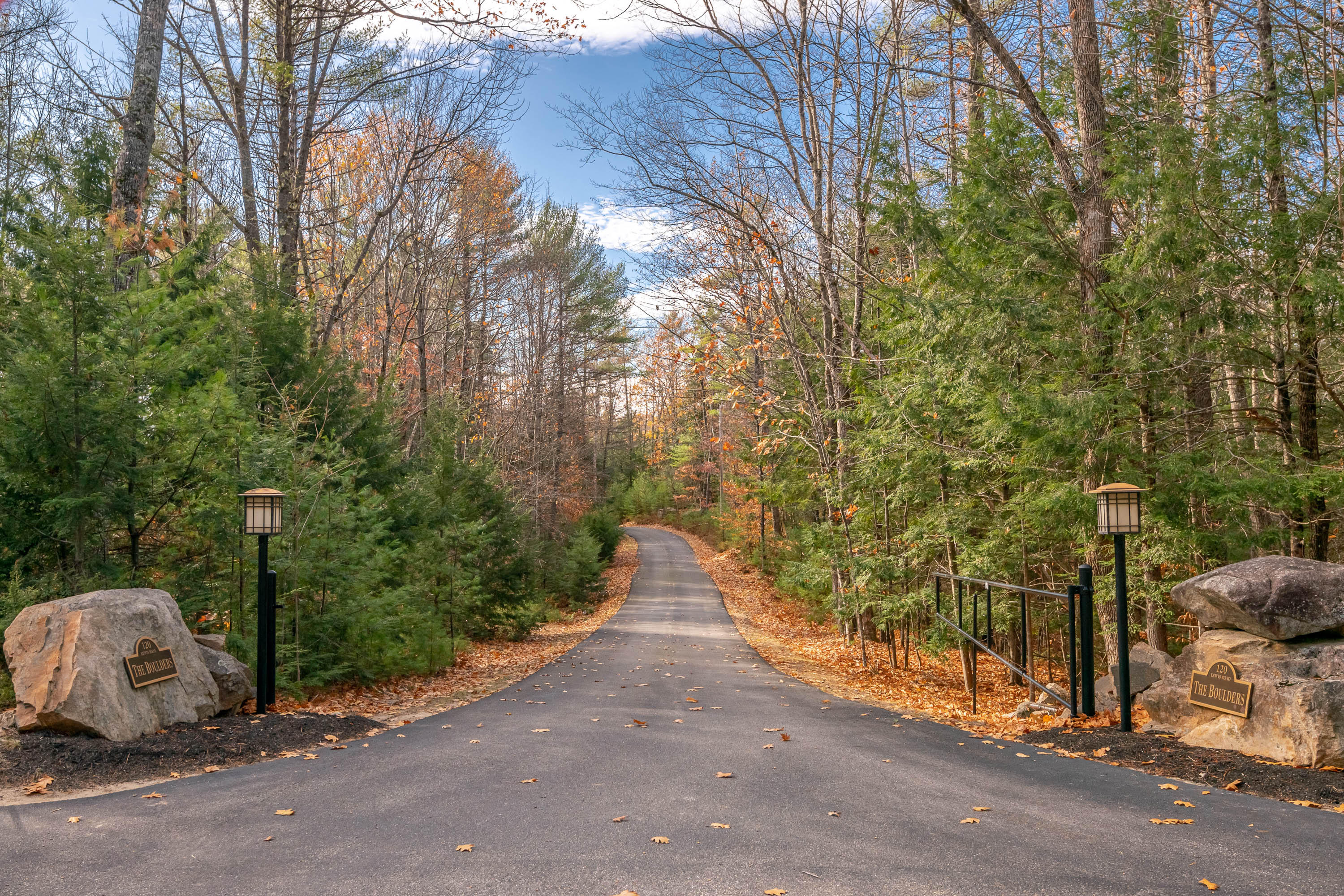 120 Lewis Road Naples ME 04055