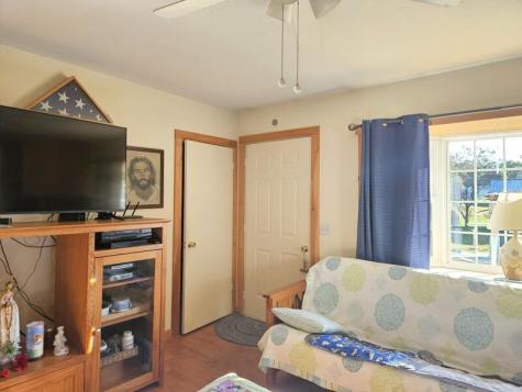 10 Swale Lane Lewiston ME 04240