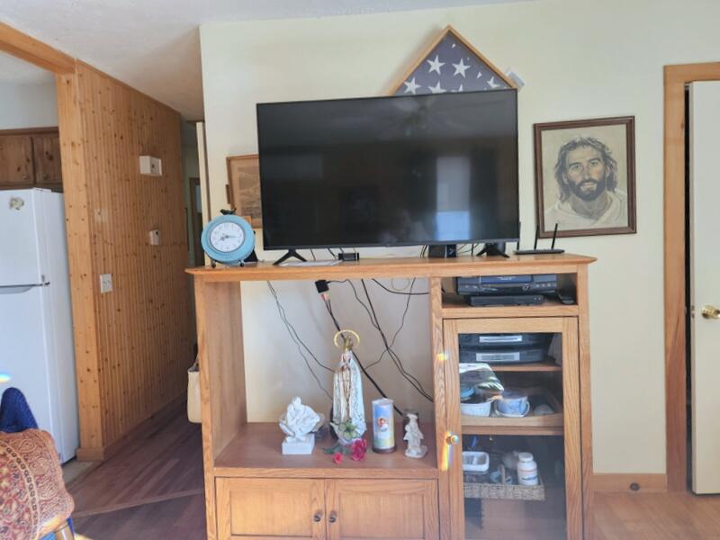 10 Swale Lane Lewiston ME 04240