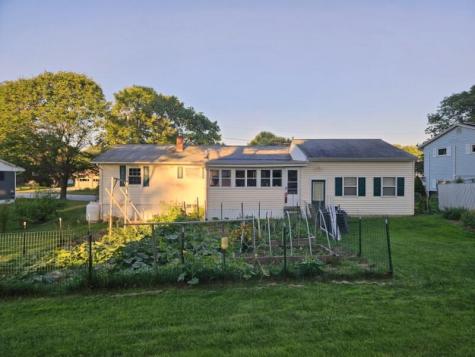 10 Swale Lane Lewiston ME 04240