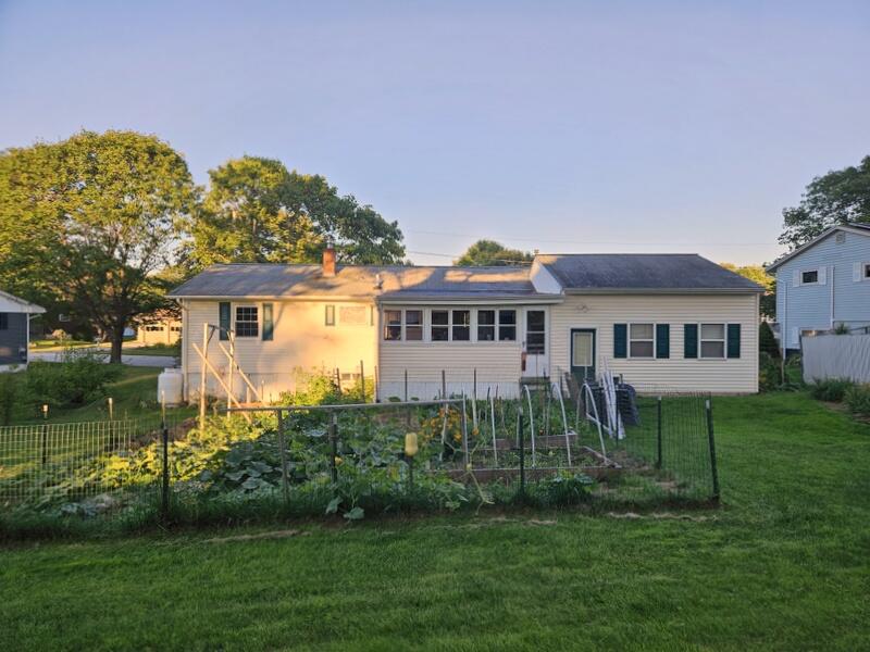 10 Swale Lane Lewiston ME 04240