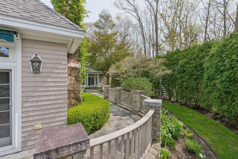11 Clubhouse Drive Kennebunk ME 04043
