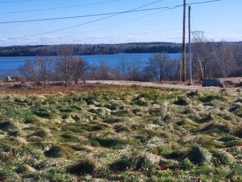 102 Hathorne Point Road Cushing ME 04563