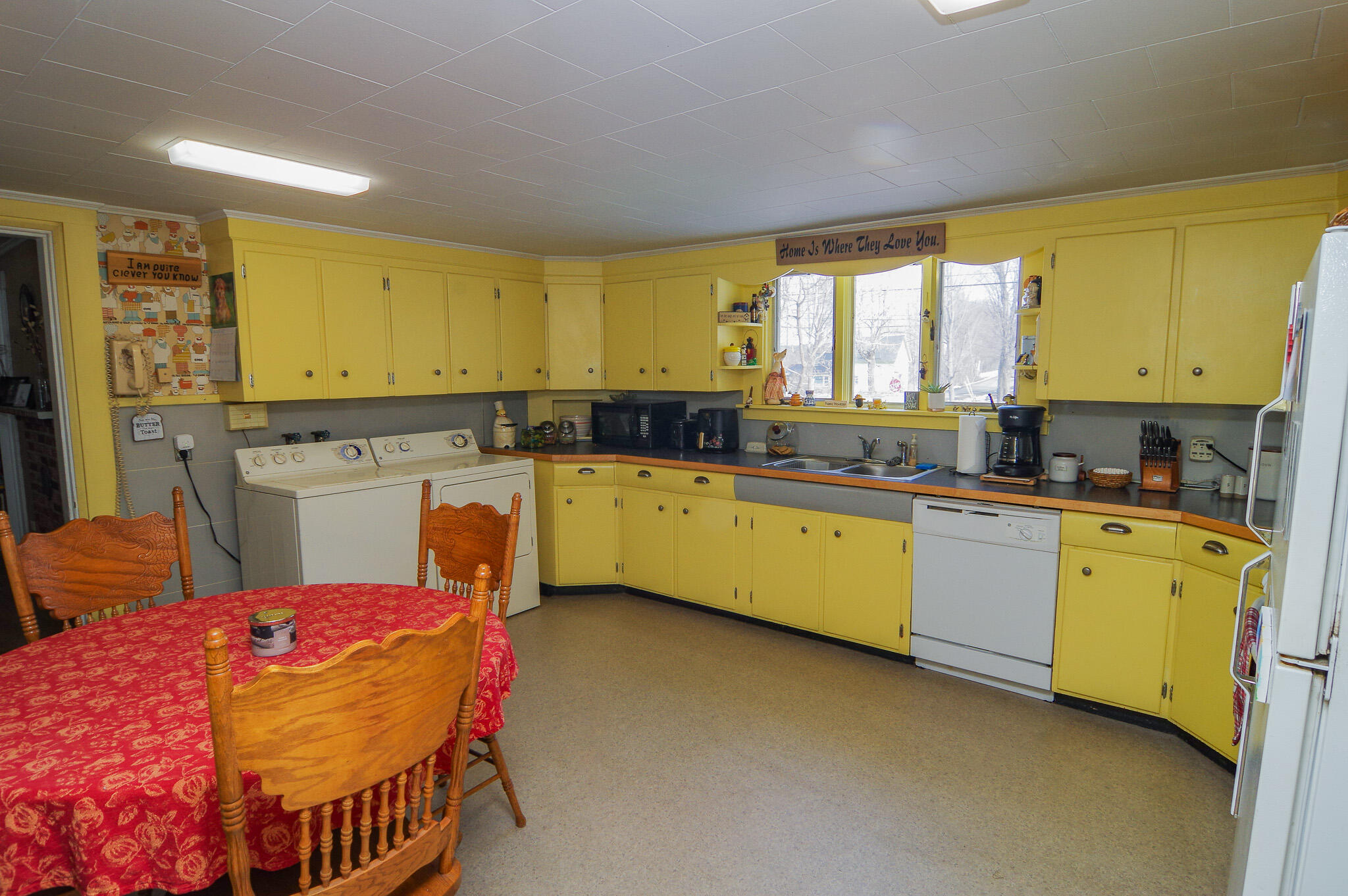 61 Pleasant Street Dexter ME 04930