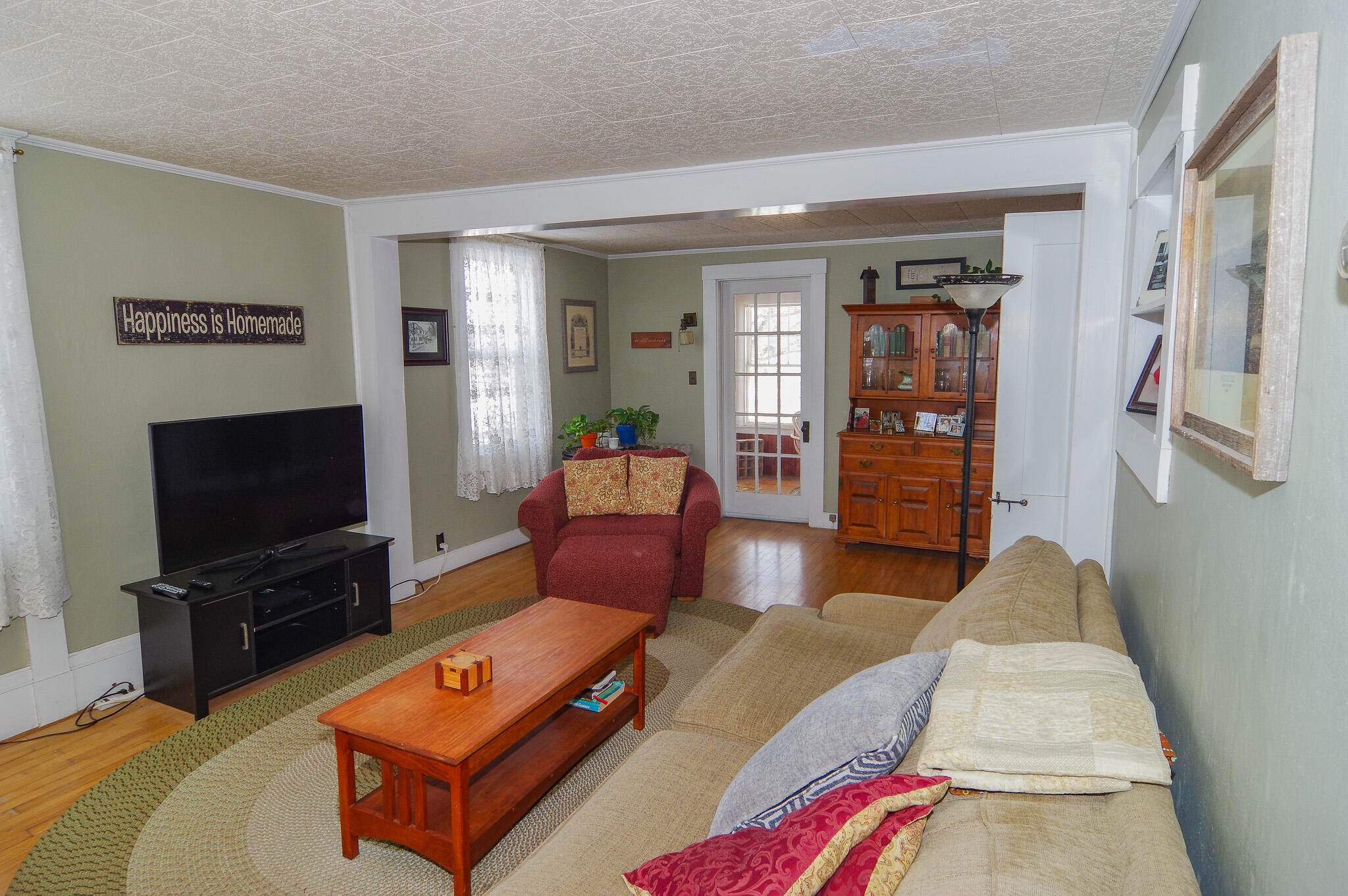 61 Pleasant Street Dexter ME 04930