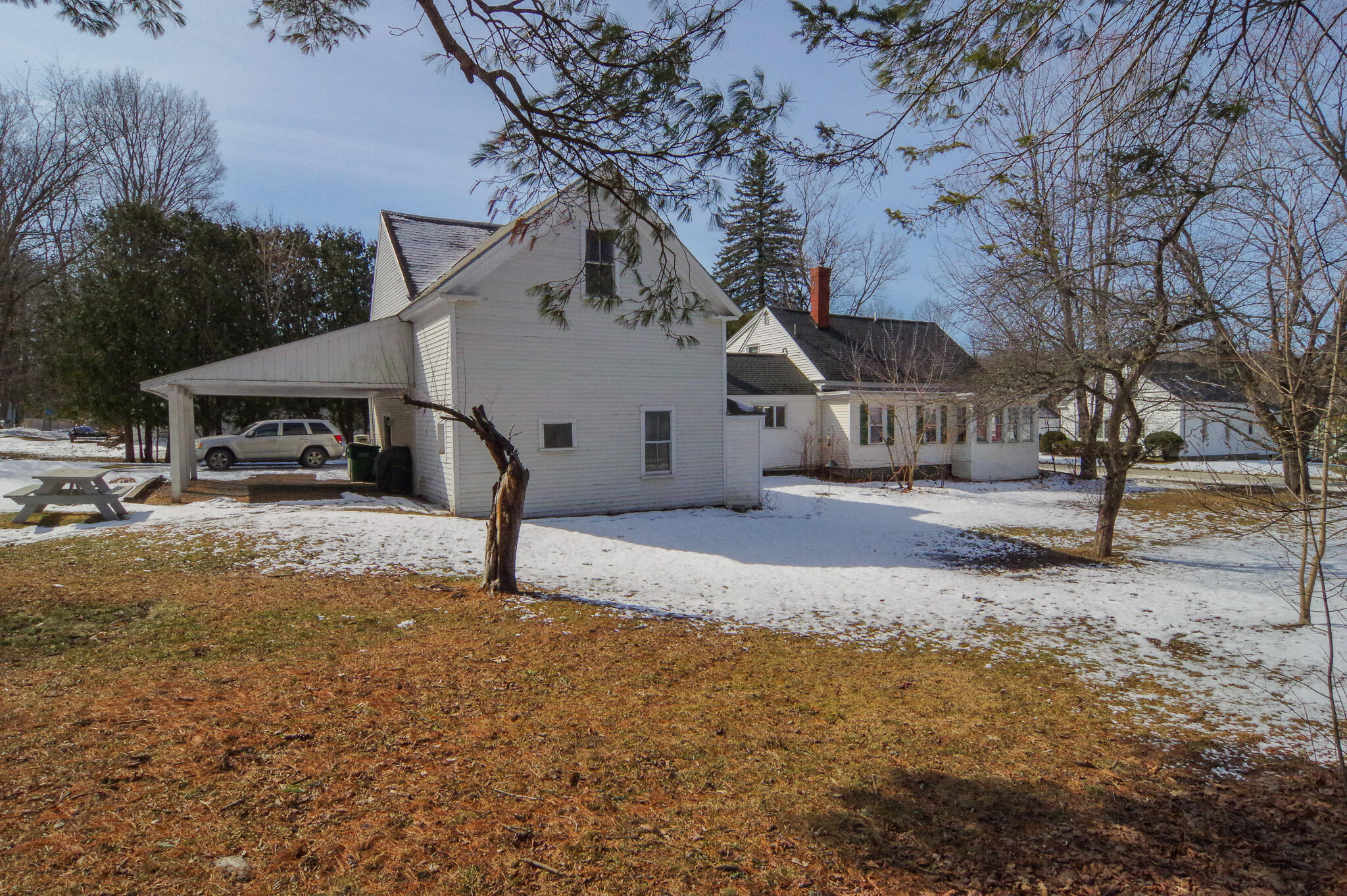 61 Pleasant Street Dexter ME 04930
