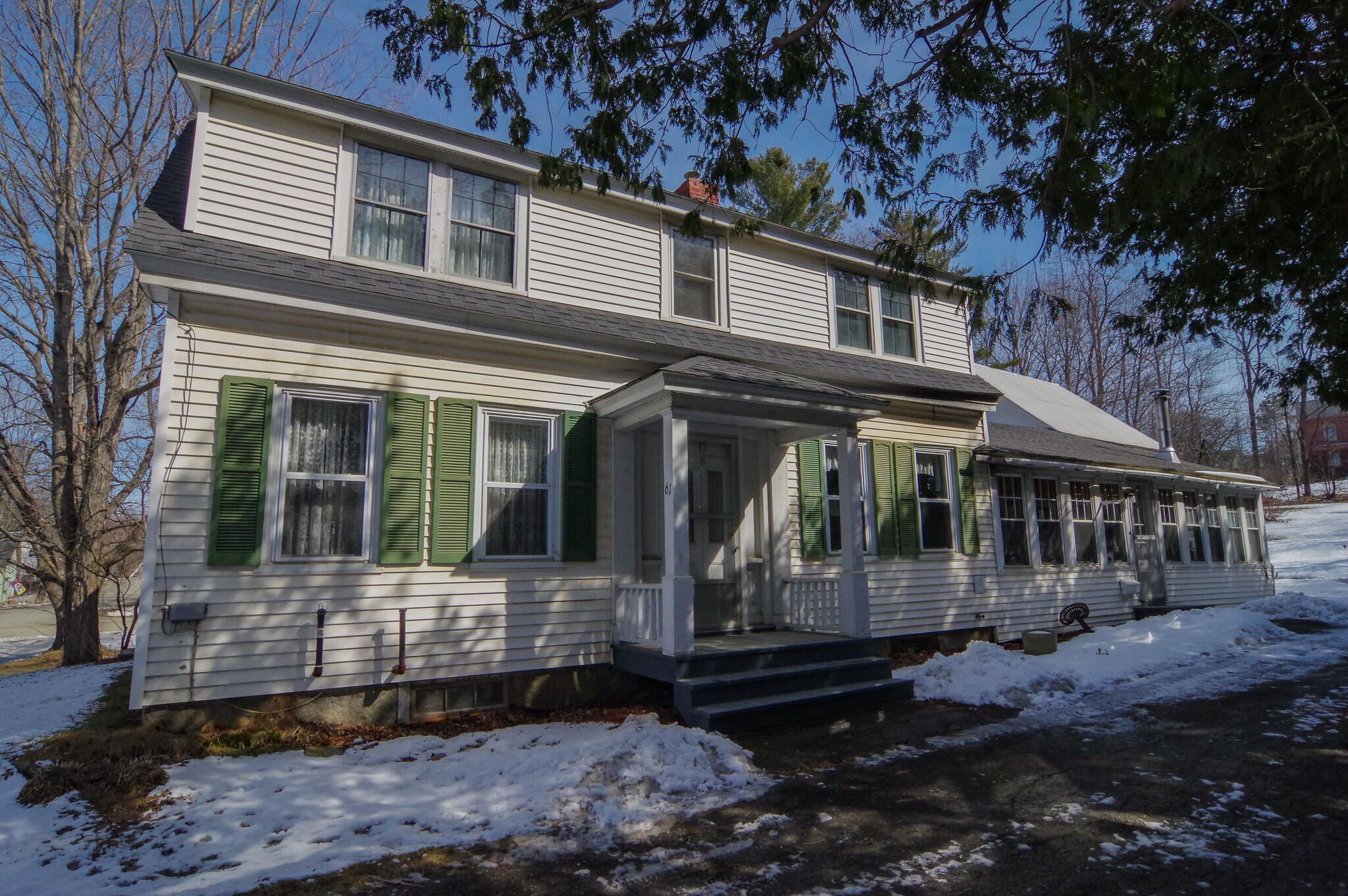 61 Pleasant Street Dexter ME 04930