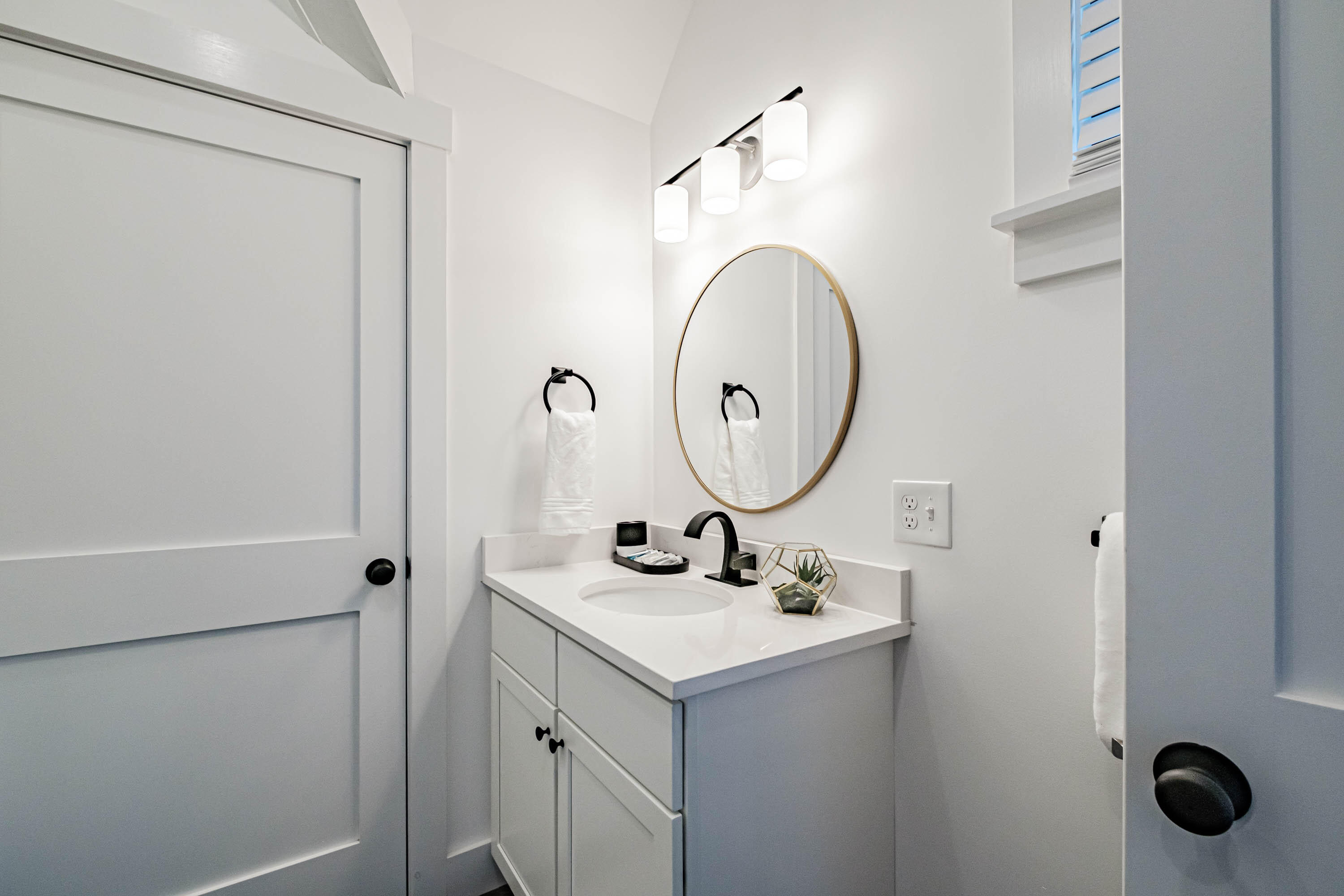 21 Cobblestone Farm Road Bethel ME 04217