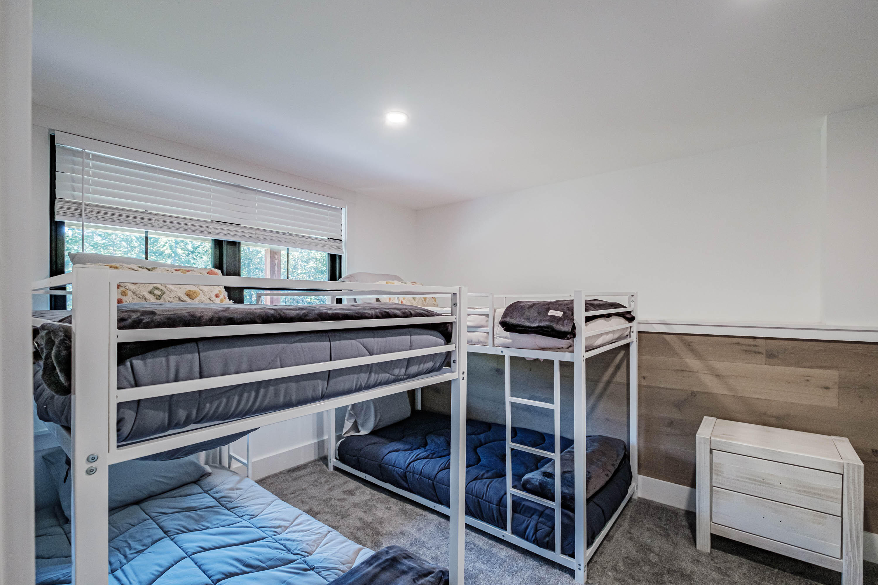 21 Cobblestone Farm Road Bethel ME 04217