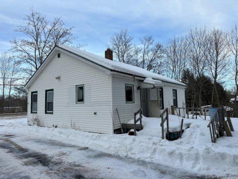 88 Belgrade Road Oakland ME 04963