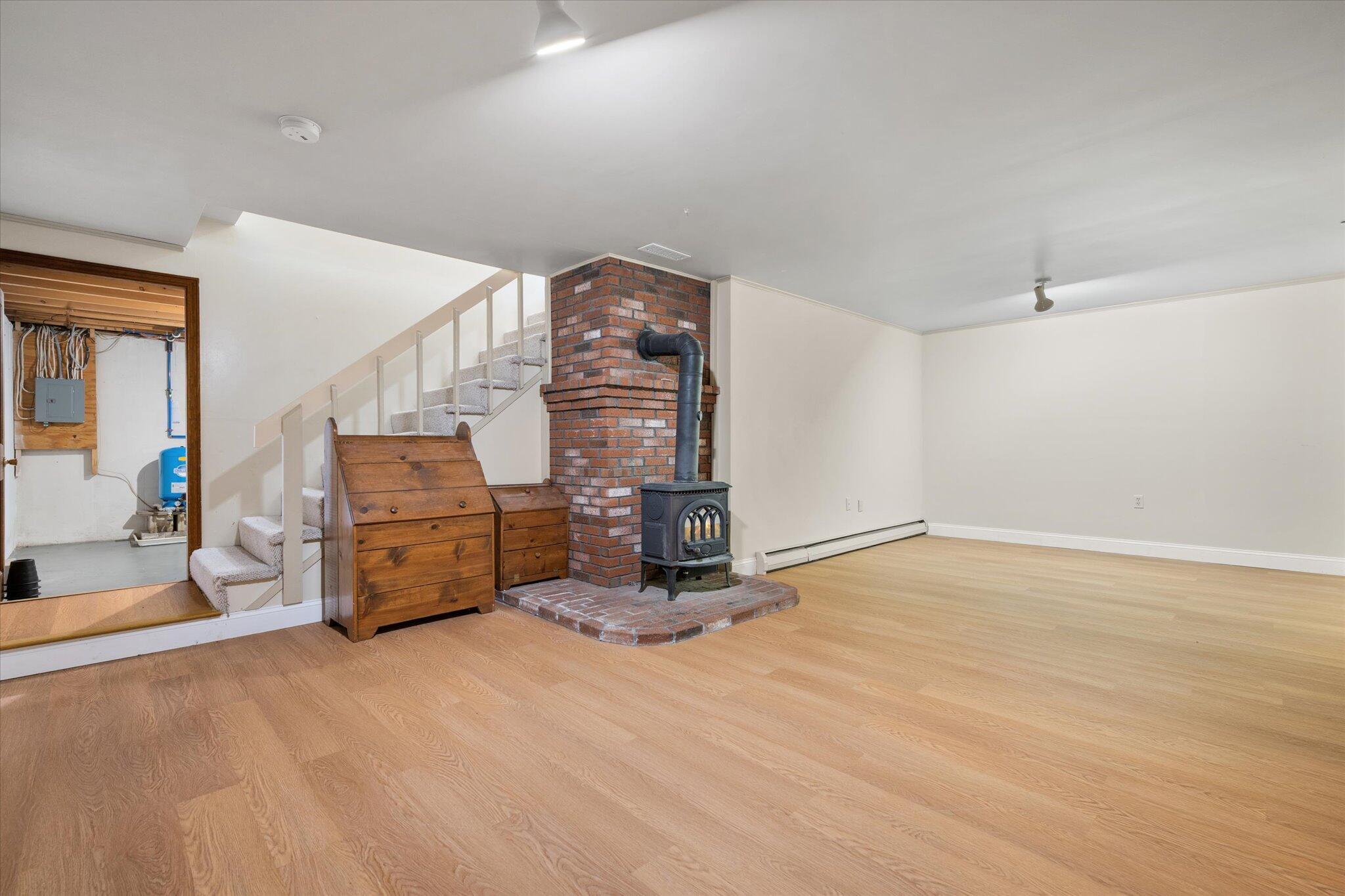 1234 Essex Street Bangor ME 04401