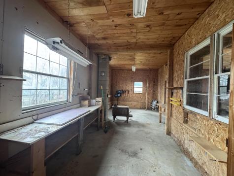 16 Pine Street Dexter ME 04930
