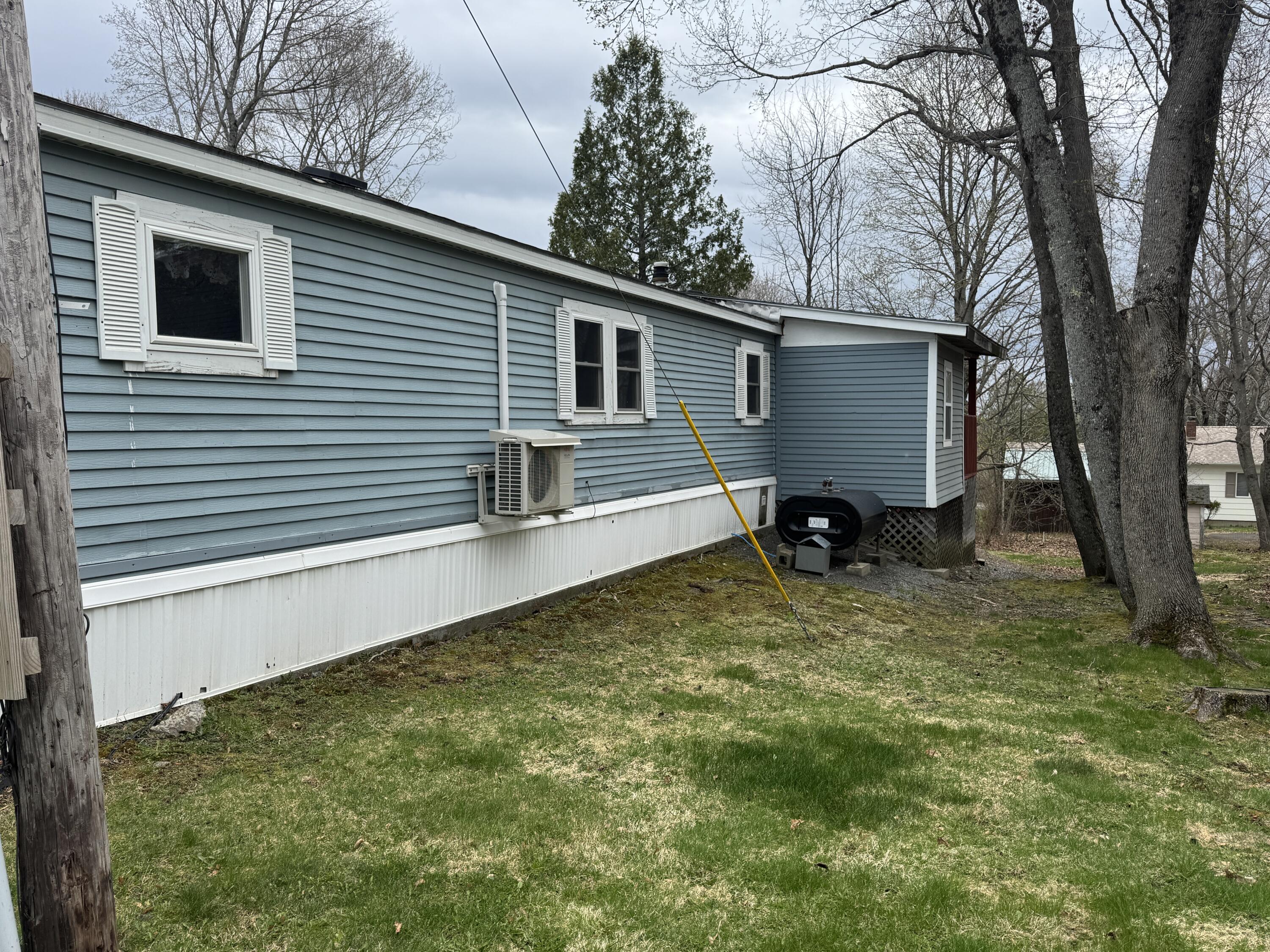 16 Pine Street Dexter ME 04930